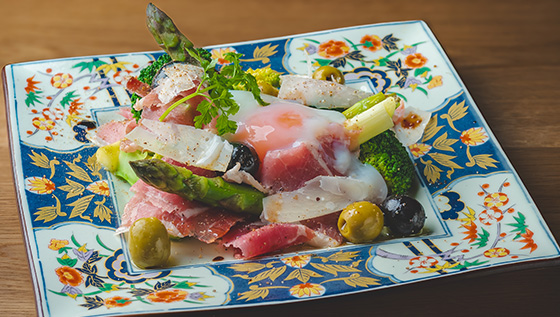 焼鳥と炉端　フランス産生ハムとアスパラ